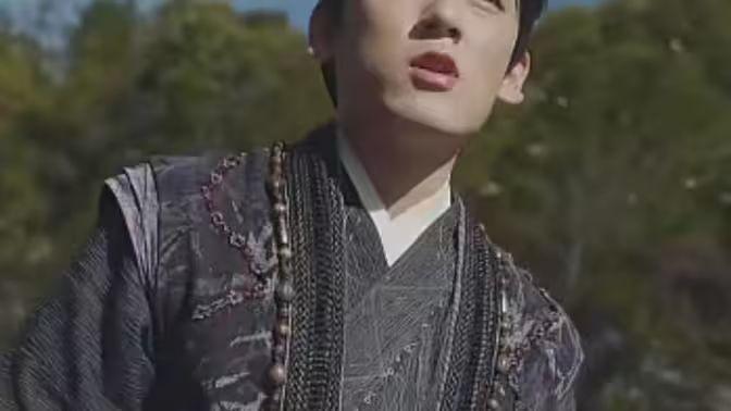 下山后,绝世美女非要拜我为师