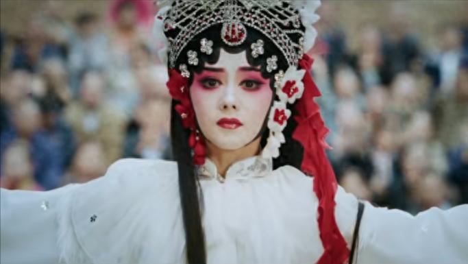 央视出品新剧！张艺谋监制张嘉益主演，看完预告我想说：这剧要爆