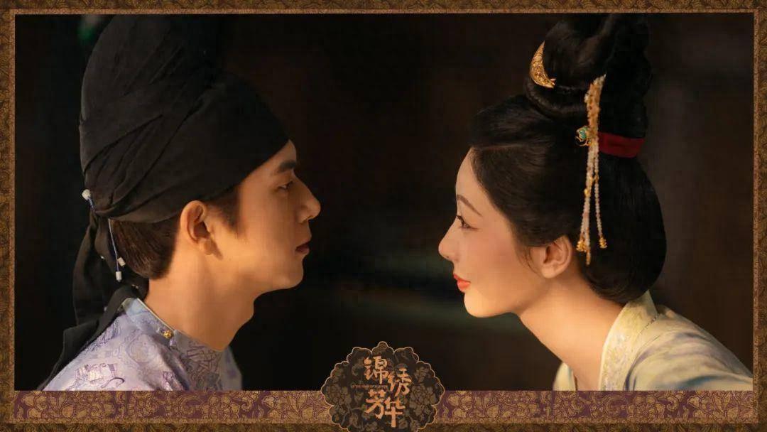 《锦绣芳华》开播,看杨紫李现演绎“假戏变真情”