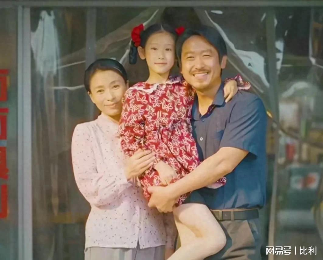 《焕羽》乔贝羽学跳舞，她的家庭条件是允许留在父母身边的