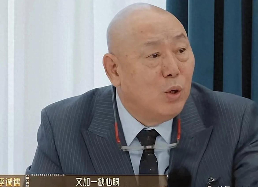 因为《唐探1900》中结下梁子，李成儒在《无限》怒怼制片人王锦