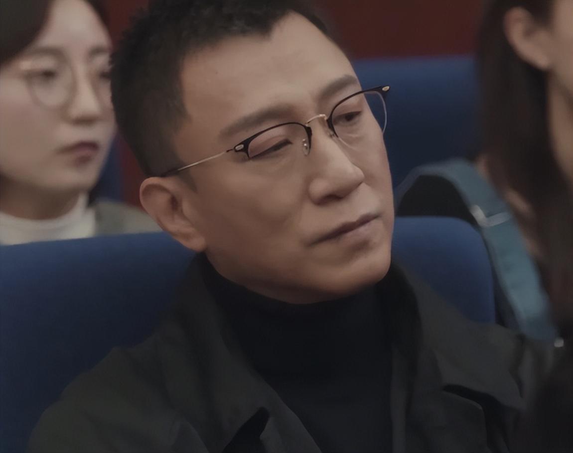 刚播热度破5000，7分钟直接下线4人，2025年悬疑剧的天花板来了