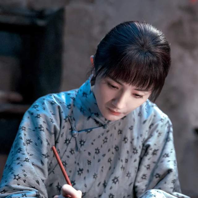 《生万物》开播，看杨幂精致脸种地，12天播完能逆袭？